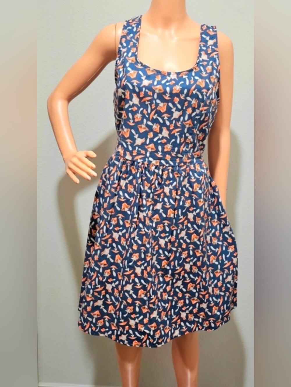 Retrolicious Mushroom Print Dress With POCKETS! 🍄 - Picture 2 of 4